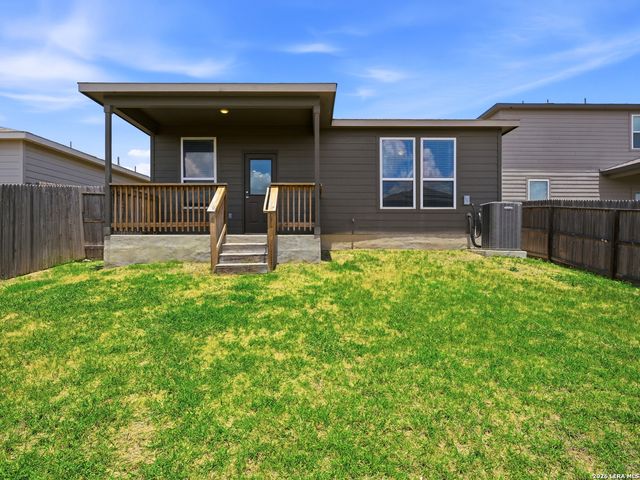 10306 MARTIN CRK, San Antonio, TX 78252