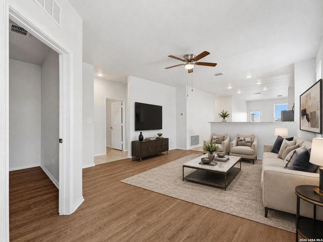 10306 MARTIN CRK, San Antonio, TX 78252