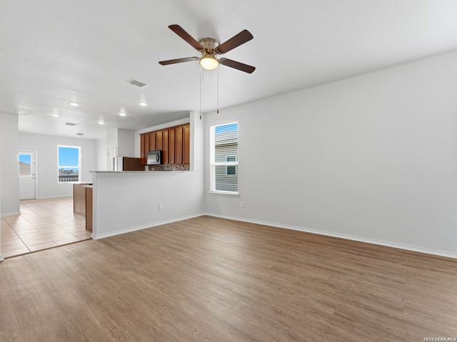 10306 MARTIN CRK, San Antonio, TX 78252