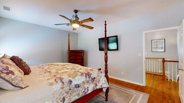 66 Foxhound Rd, Paris, TN 38242