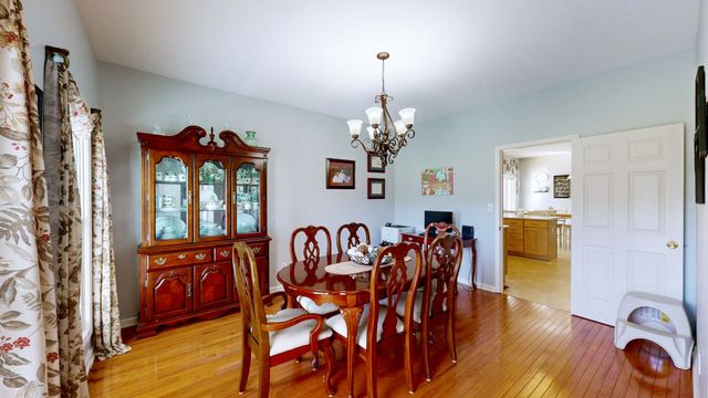 66 Foxhound Rd, Paris, TN 38242