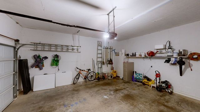 66 Foxhound Rd, Paris, TN 38242