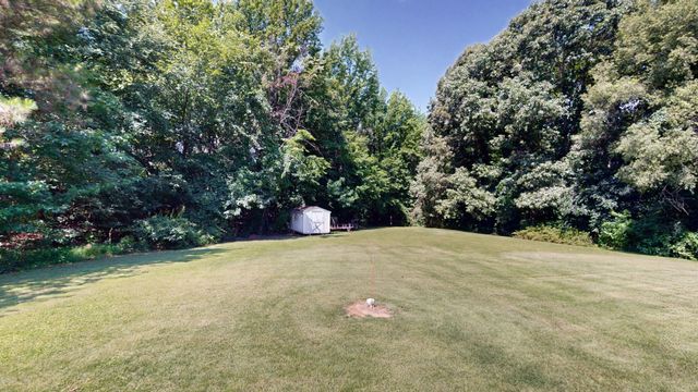 66 Foxhound Rd, Paris, TN 38242