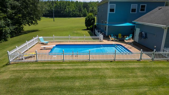 66 Foxhound Rd, Paris, TN 38242