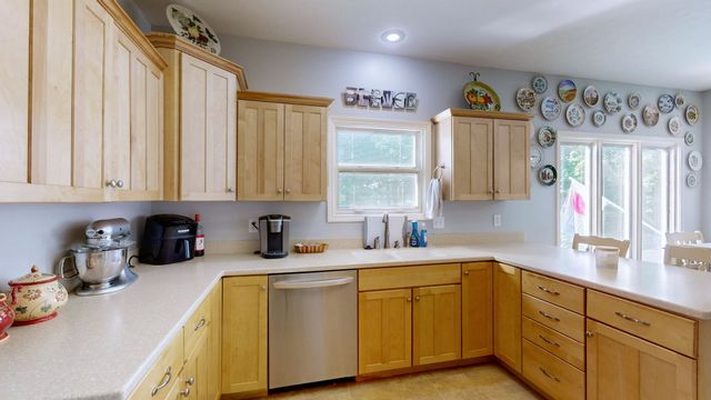 66 Foxhound Rd, Paris, TN 38242