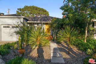 3488 Rosewood Avenue, Los Angeles, CA 90066