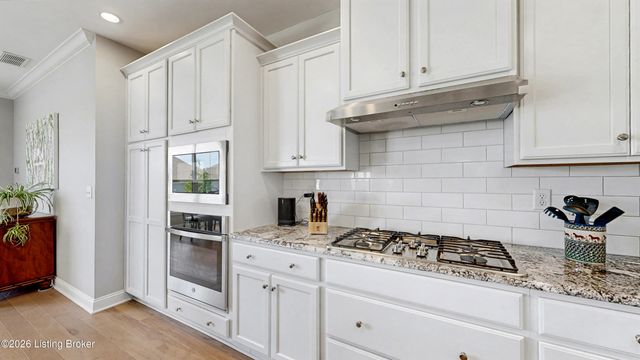 2014 Dressage Cir, Louisville, KY 40245