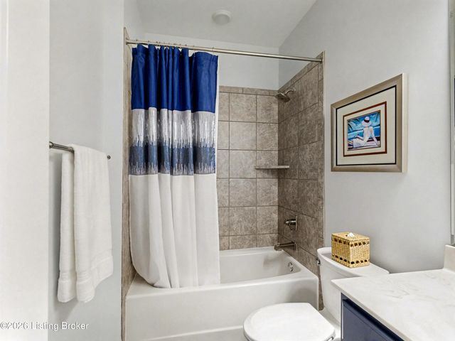 2014 Dressage Cir, Louisville, KY 40245