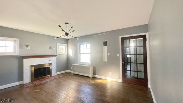 53 Pallant Ave, Linden City, NJ 07036