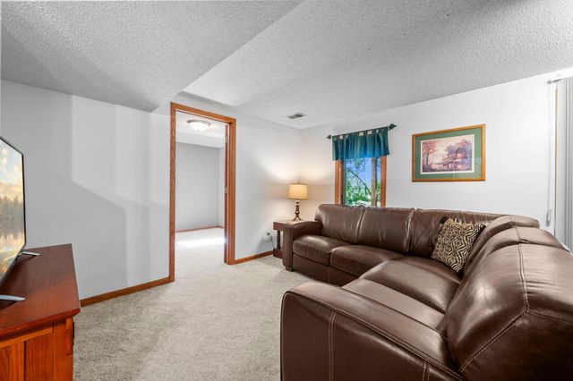 11076 191st Avenue NW, Elk River, MN 55330
