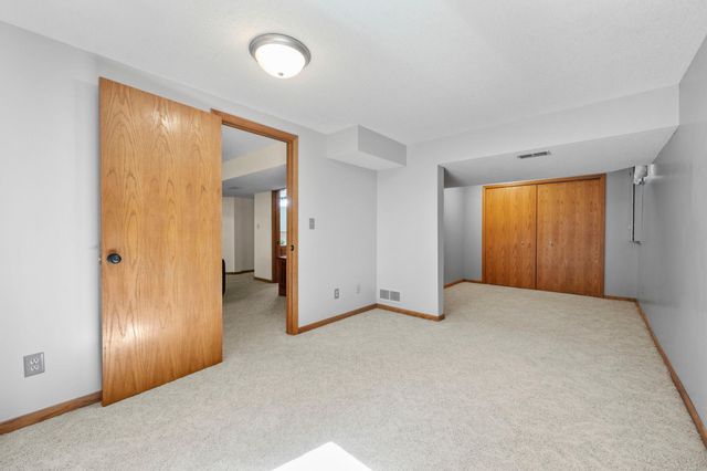 11076 191st Avenue NW, Elk River, MN 55330