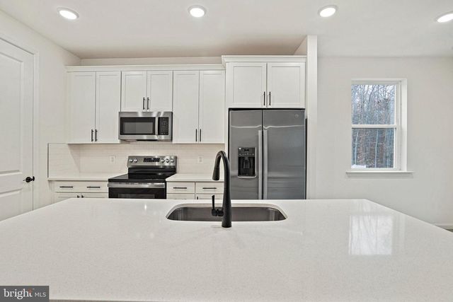 80 CATALPA DR, North East, MD 21901