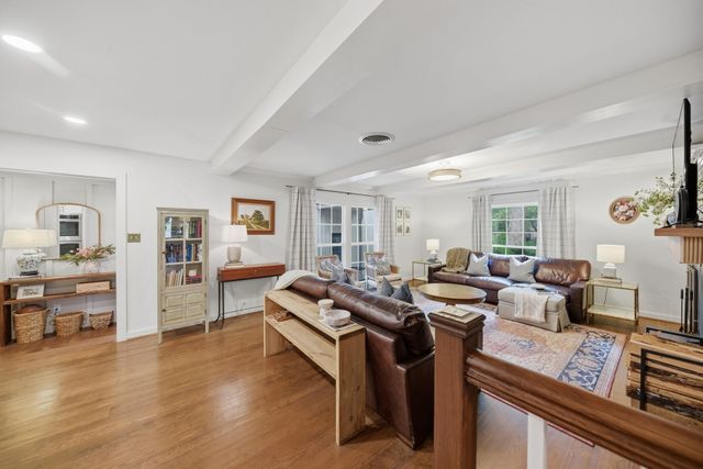 1704 Harrison Road, Brenham, TX 77833