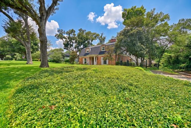 1704 Harrison Road, Brenham, TX 77833