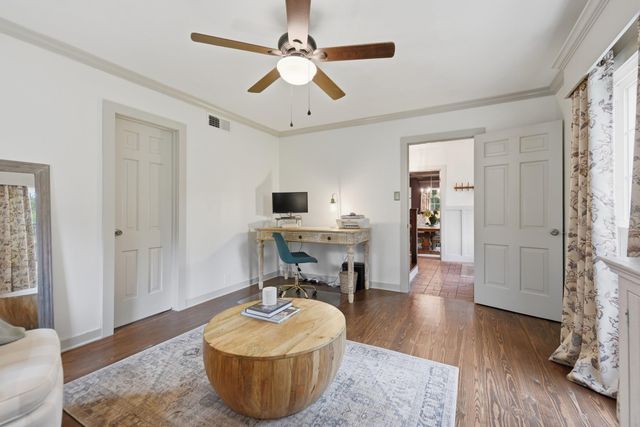 1704 Harrison Road, Brenham, TX 77833