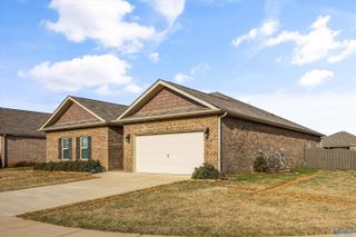 25247 Delilah Circle, Athens, AL 35613