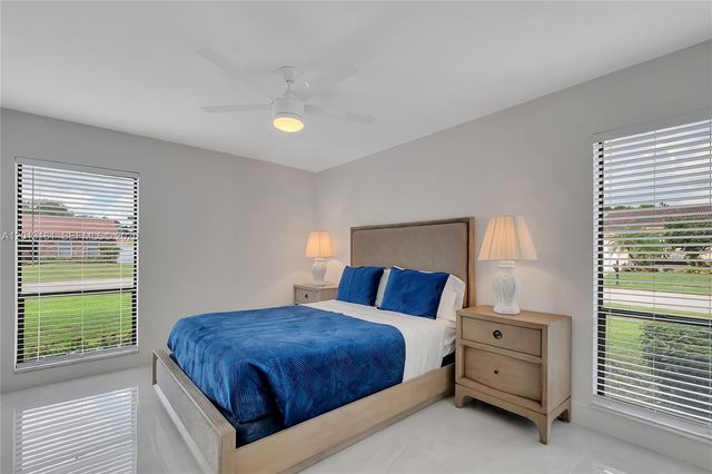 3374 NW 28th Ter, Boca Raton, FL 33434