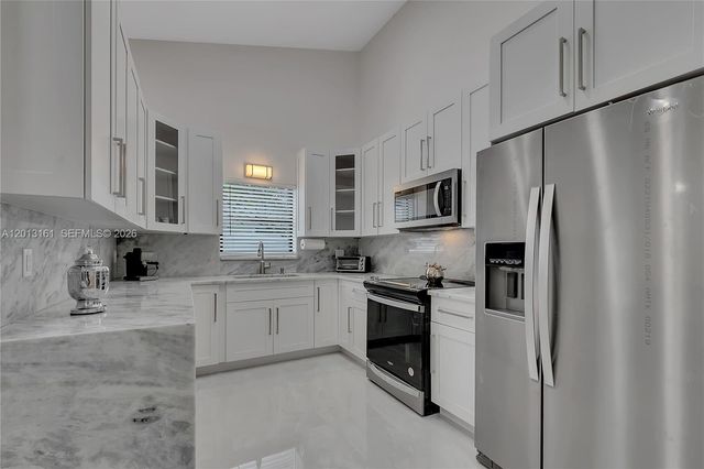3374 NW 28th Ter, Boca Raton, FL 33434