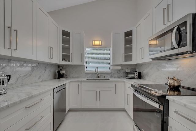 3374 NW 28th Ter, Boca Raton, FL 33434