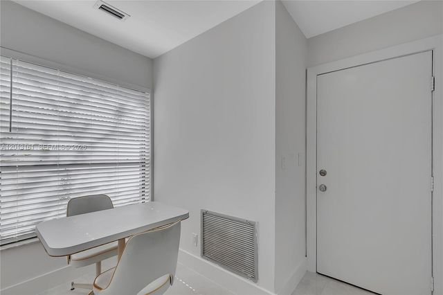 3374 NW 28th Ter, Boca Raton, FL 33434