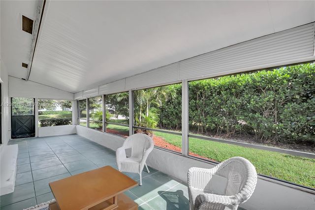 3374 NW 28th Ter, Boca Raton, FL 33434