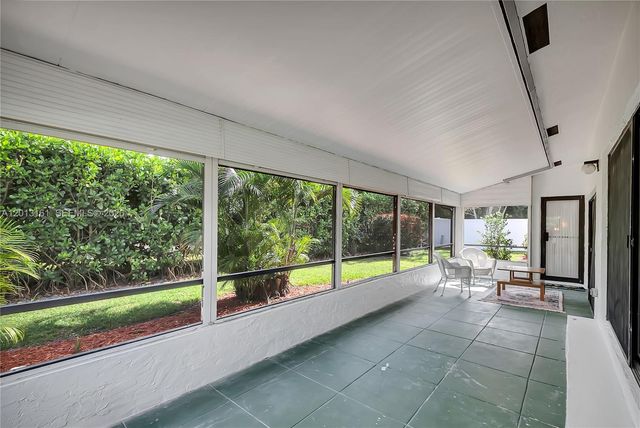 3374 NW 28th Ter, Boca Raton, FL 33434