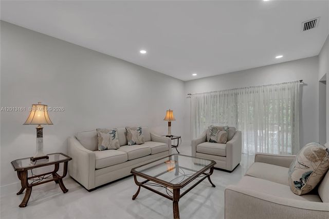3374 NW 28th Ter, Boca Raton, FL 33434