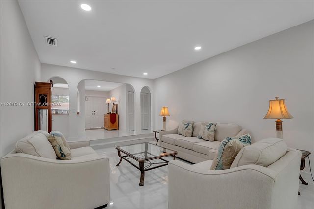 3374 NW 28th Ter, Boca Raton, FL 33434