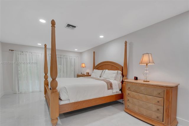 3374 NW 28th Ter, Boca Raton, FL 33434