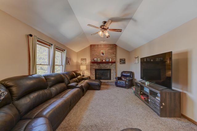 133 Harvest Drive, Dyer, IN 46311
