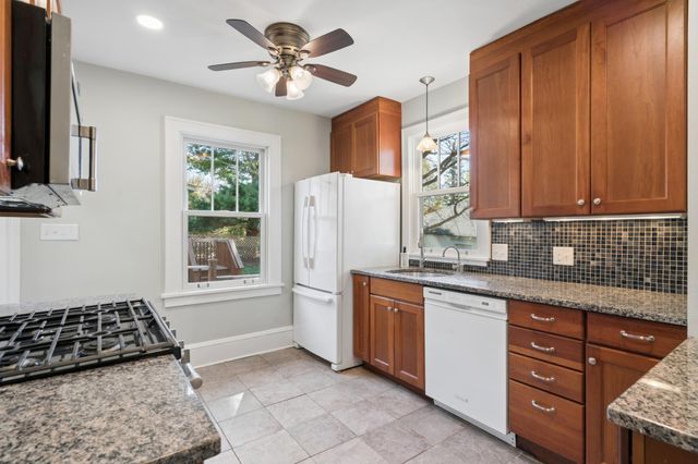 1594 Wellesley Avenue, Saint Paul, MN 55105