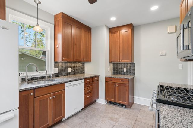 1594 Wellesley Avenue, Saint Paul, MN 55105