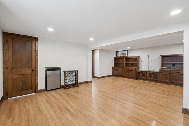 1594 Wellesley Avenue, Saint Paul, MN 55105