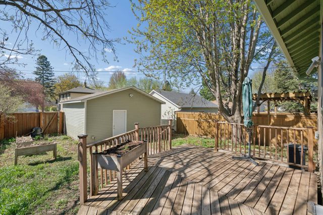 1594 Wellesley Avenue, Saint Paul, MN 55105