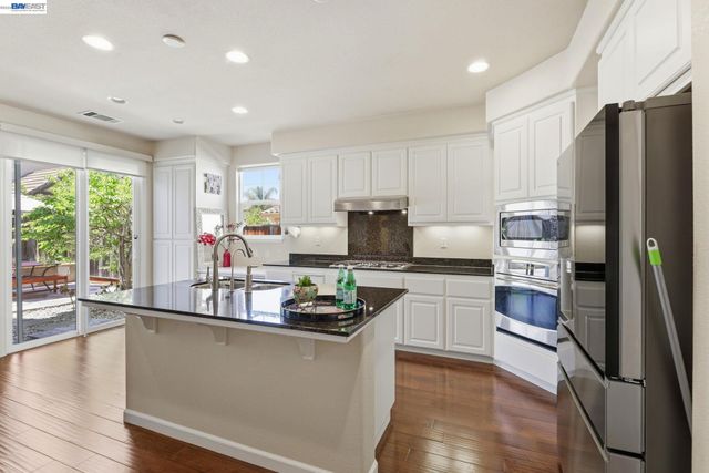 5029 Queensbury Way, San Ramon, CA 94582
