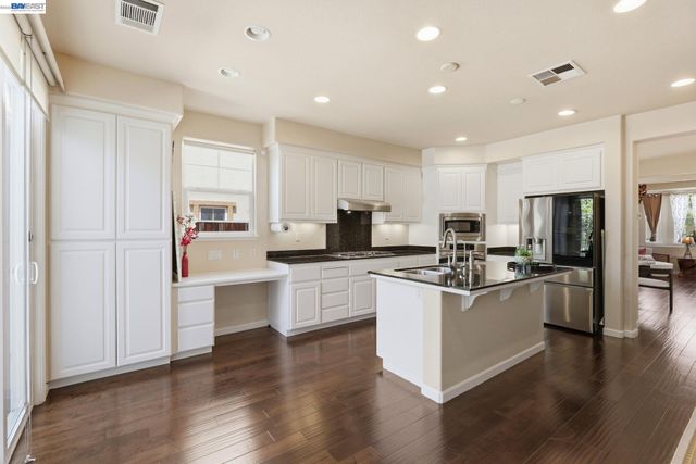 5029 Queensbury Way, San Ramon, CA 94582