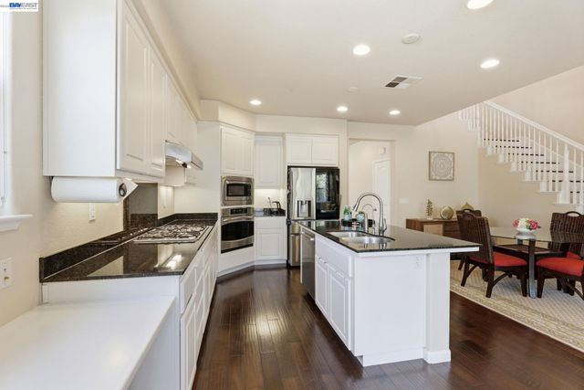 5029 Queensbury Way, San Ramon, CA 94582