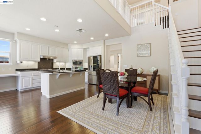 5029 Queensbury Way, San Ramon, CA 94582