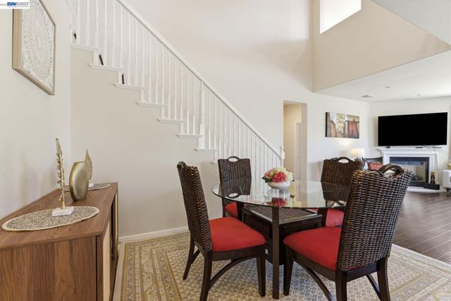 5029 Queensbury Way, San Ramon, CA 94582