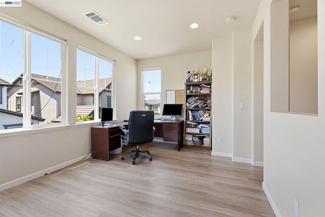 5029 Queensbury Way, San Ramon, CA 94582