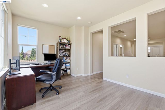 5029 Queensbury Way, San Ramon, CA 94582