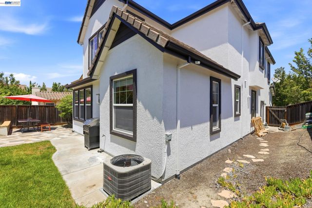 5029 Queensbury Way, San Ramon, CA 94582