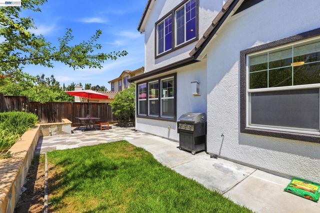 5029 Queensbury Way, San Ramon, CA 94582