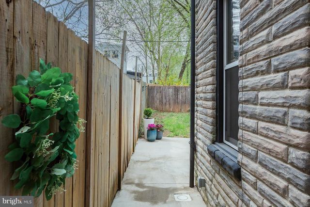 136 N PLUM ST, Lancaster, PA 17602