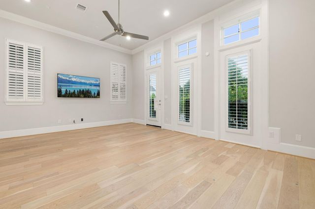 5306 S Capitol Street, Houston, TX 77023