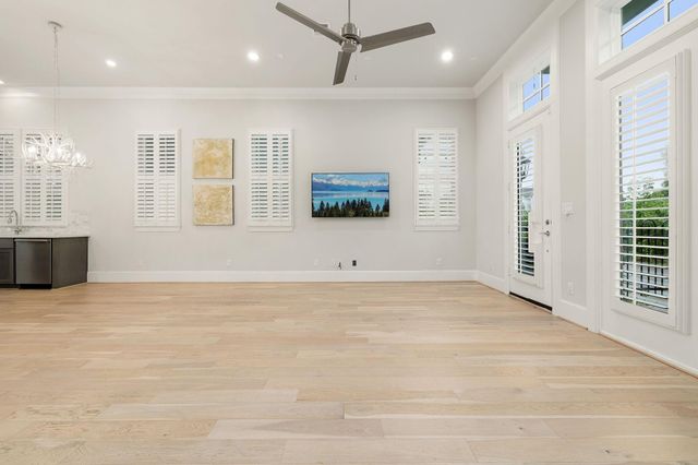 5306 S Capitol Street, Houston, TX 77023