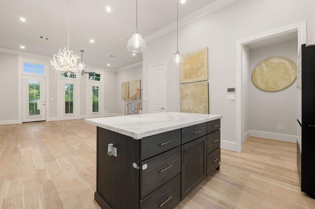 5306 S Capitol Street, Houston, TX 77023