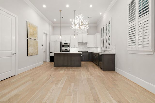 5306 S Capitol Street, Houston, TX 77023