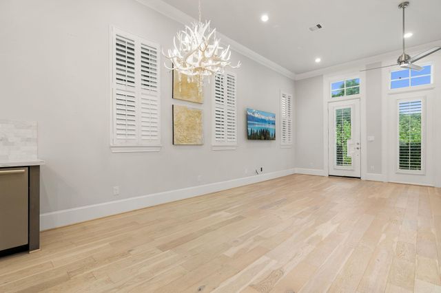 5306 S Capitol Street, Houston, TX 77023