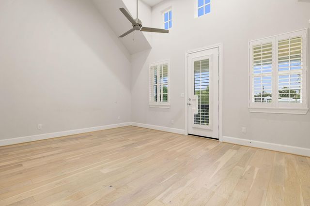 5306 S Capitol Street, Houston, TX 77023